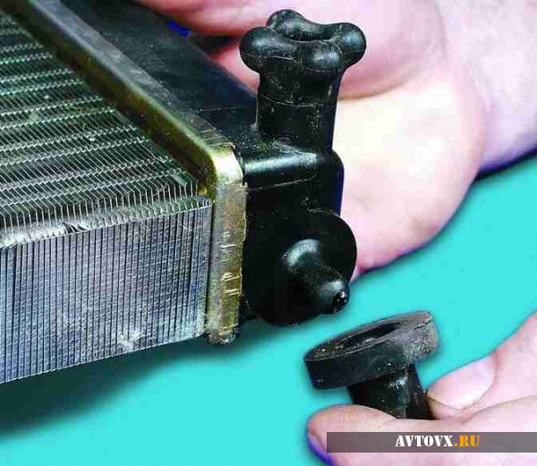 Промывка радиатора охлаждения ВАЗ 2110