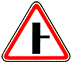 Знак 2.3.2 ПДД - Примыкание второстепенной дороги