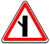 Знак 2.3.5 ПДД - Примыкание второстепенной дороги