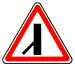 Знак 2.3.7 ПДД - Примыкание второстепенной дороги